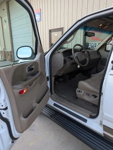 2001 Ford F-150 10th Gen - Image 12 of 31