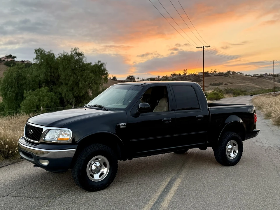2001 Ford F-150 10th Gen - Image 8 of 31
