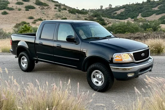 2001 Ford F-150 Lariat SuperCrew 4×4