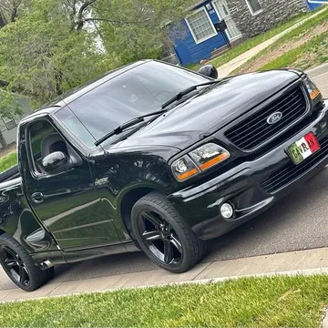 2001 Ford F-150 Lightning Short Bed