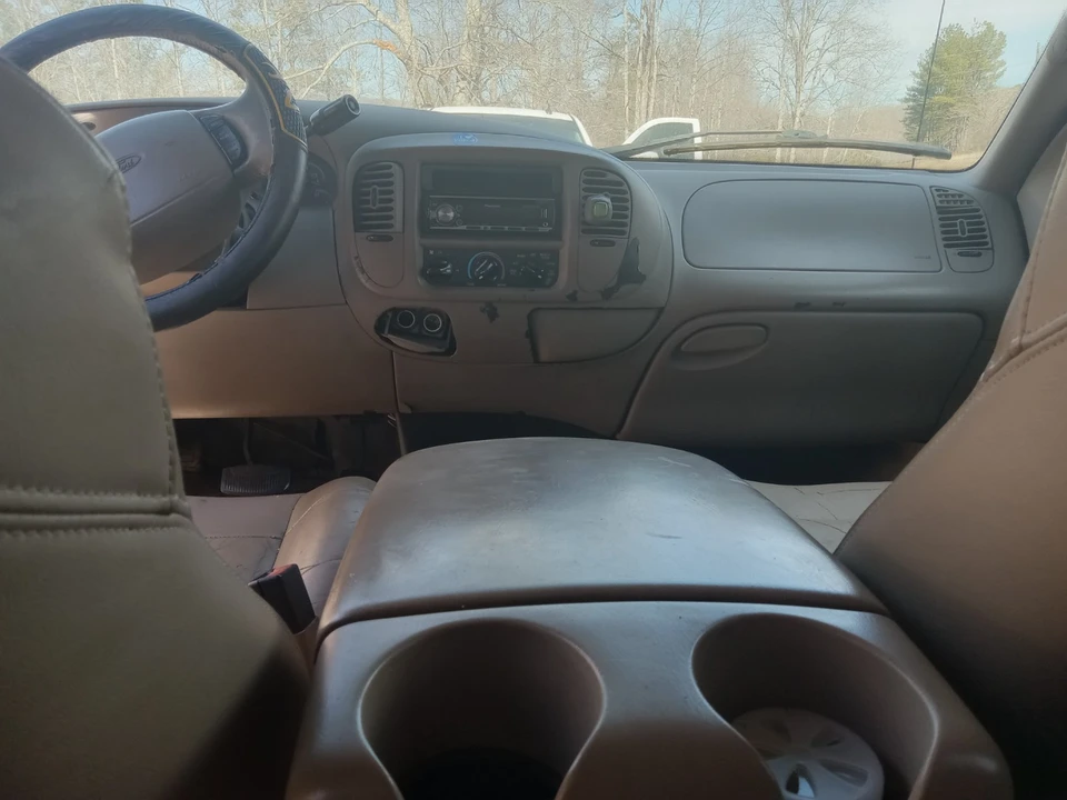 2001 Ford F-150 10th Gen - Image 5 of 19