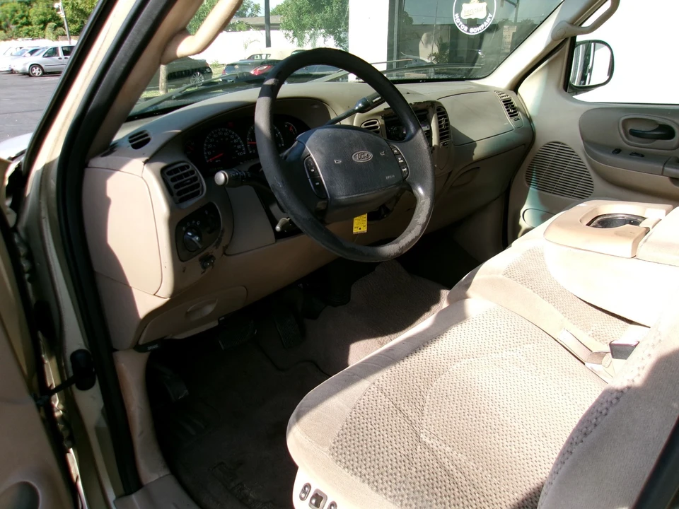 2001 Ford F-150 10th Gen - Image 17 of 31