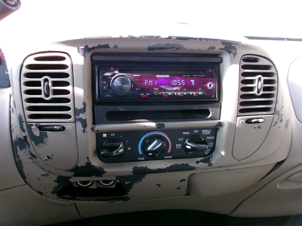 2001 Ford F-150 10th Gen - Image 25 of 31