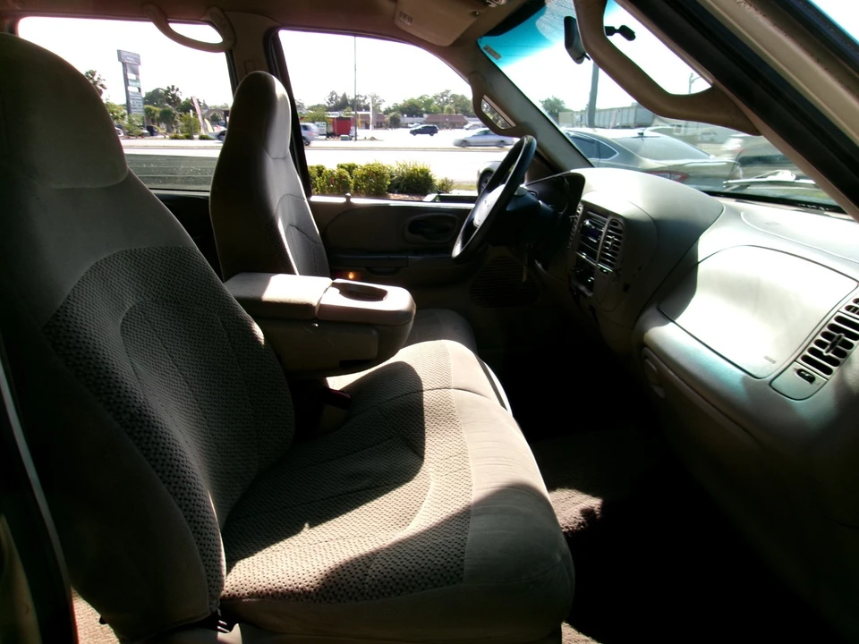 2001 Ford F-150 10th Gen - Image 15 of 31