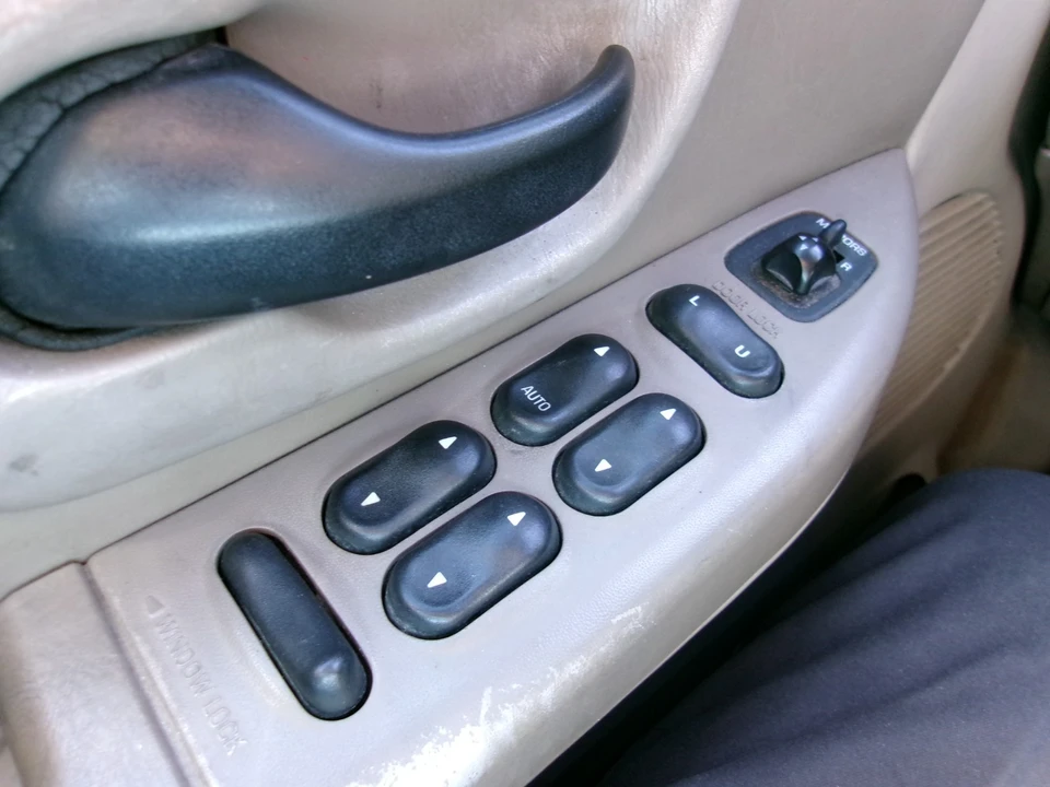 2001 Ford F-150 10th Gen - Image 26 of 31