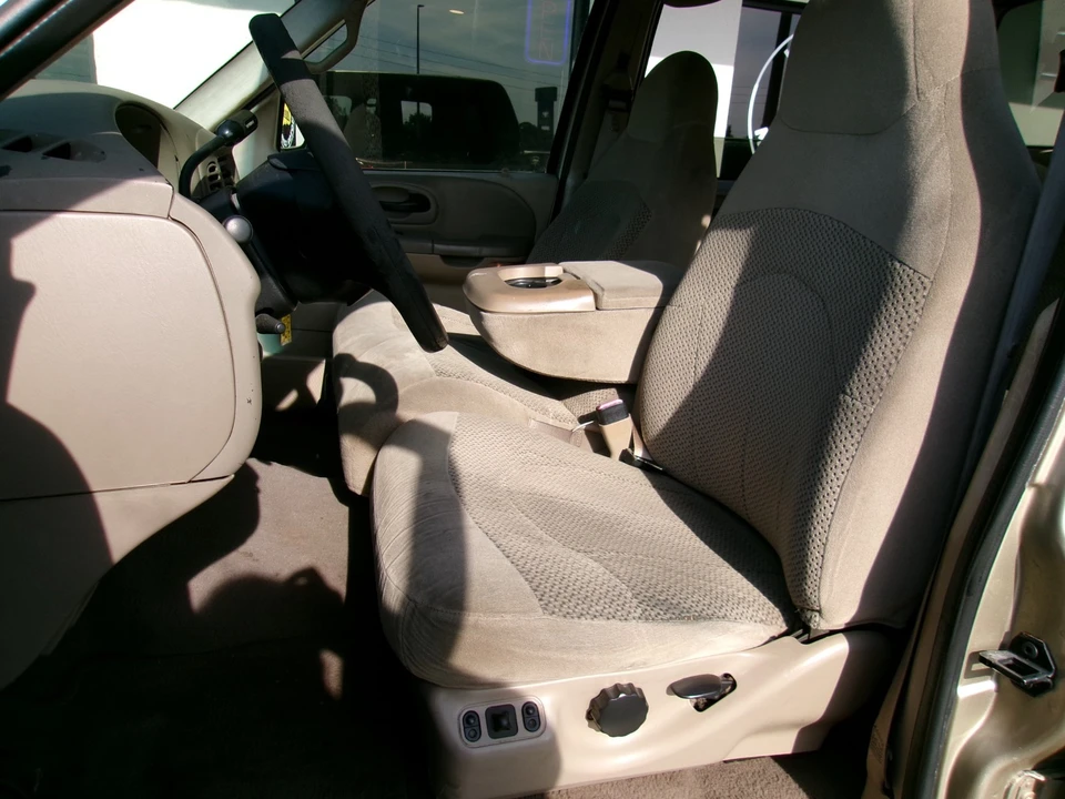 2001 Ford F-150 10th Gen - Image 16 of 31