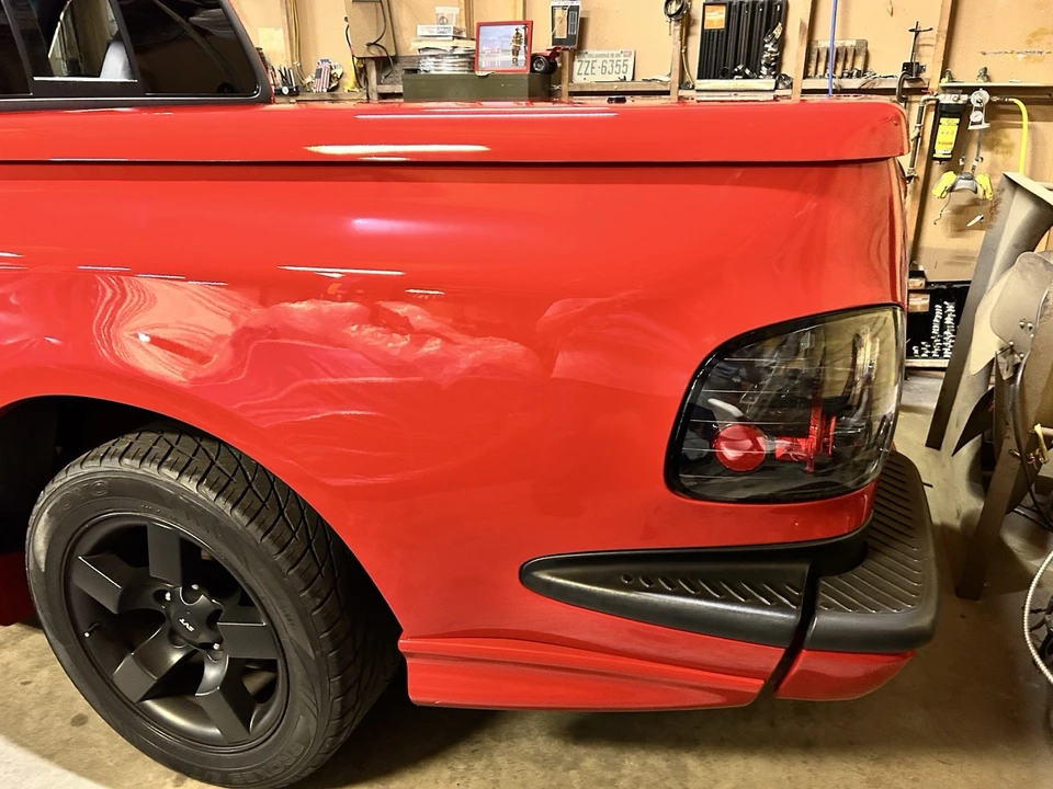 2001 Ford F-150 SVT Lightning 10th Gen - Image 12 of 22