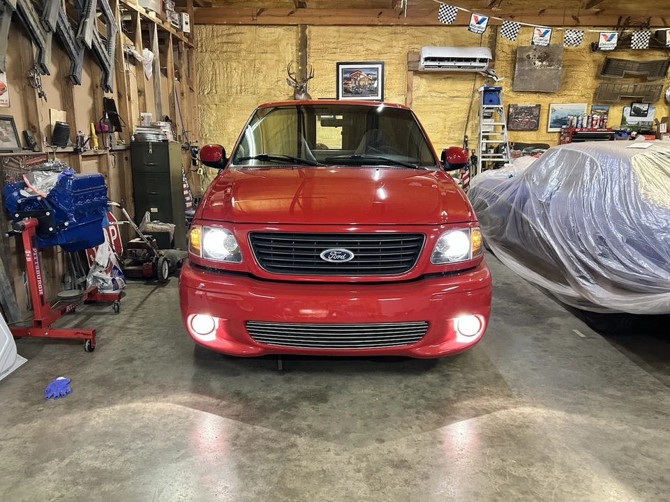 2001 Ford F-150 SVT Lightning 10th Gen - Image 5 of 22