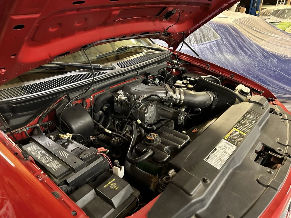 2001 Ford F-150 SVT Lightning 10th Gen - Image 21 of 22