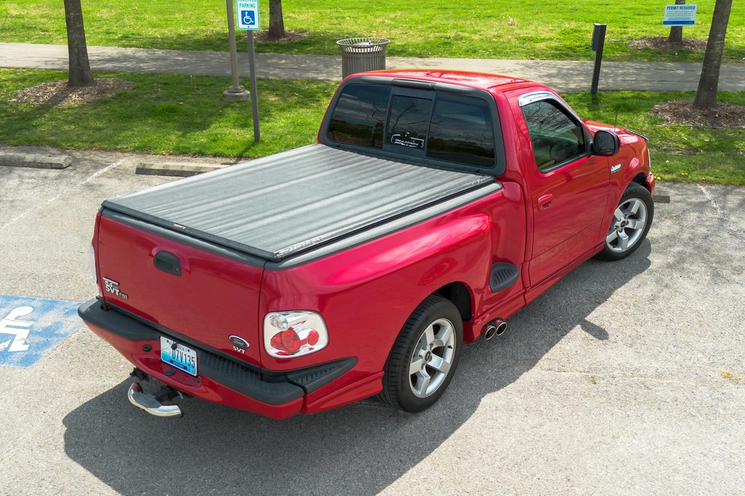 2001 Ford F-150 SVT Lightning 10th Gen - Image 9 of 31