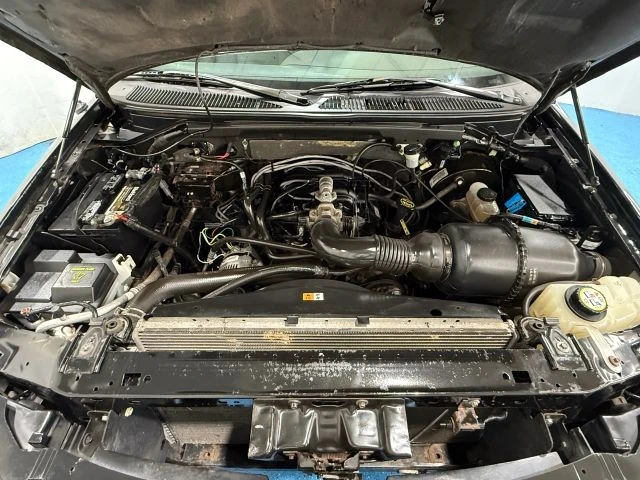 2001 Ford F-150 10th Gen - Image 29 of 31