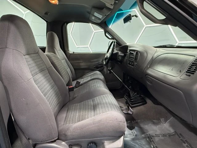 2001 Ford F-150 10th Gen - Image 17 of 31