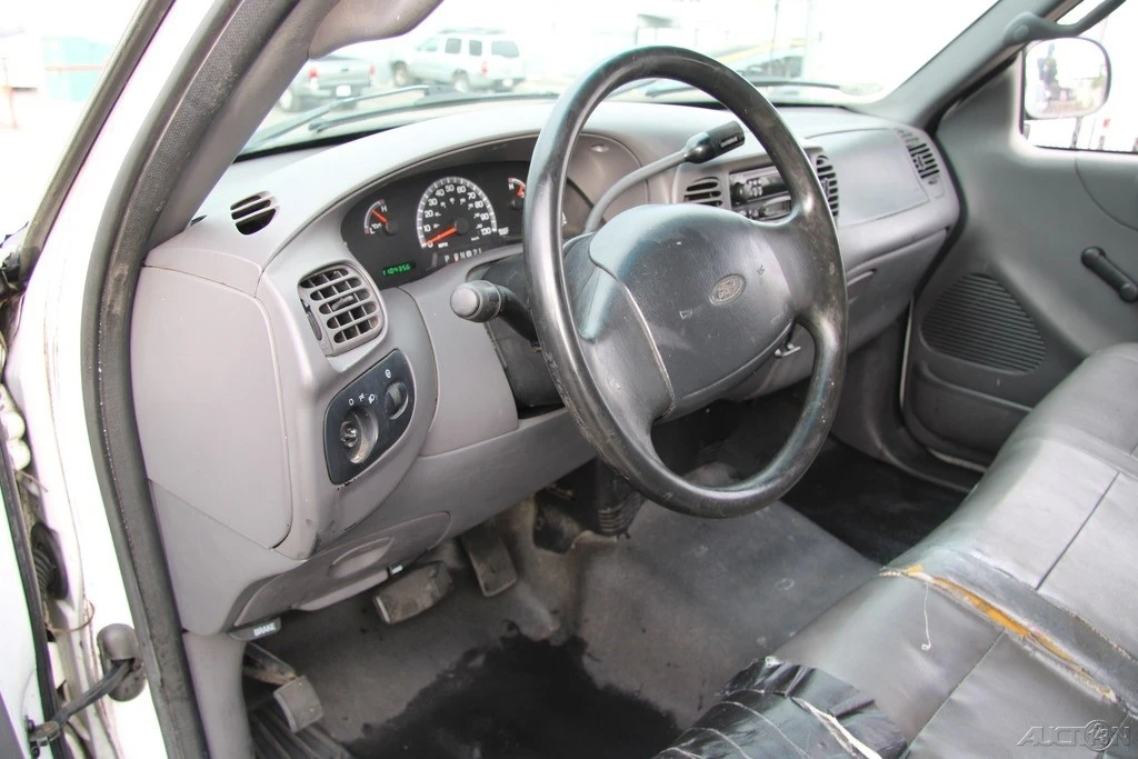 2001 Ford F-150 10th Gen - Image 14 of 21