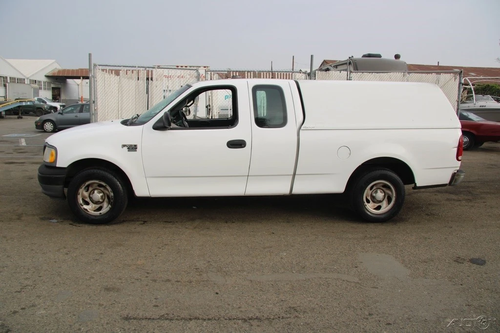 2001 Ford F-150 10th Gen - Image 4 of 21