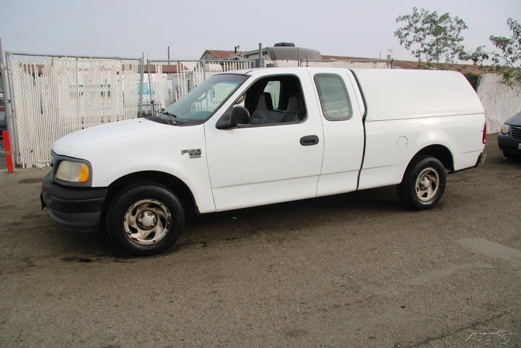 2001 Ford F-150 10th Gen - Image 3 of 21
