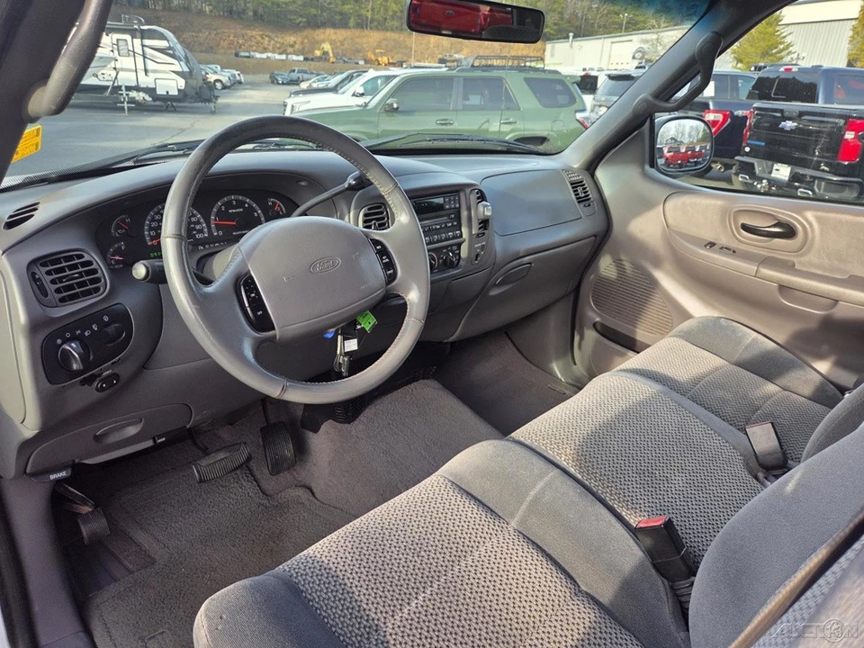 2001 Ford F-150 10th Gen - Image 5 of 21