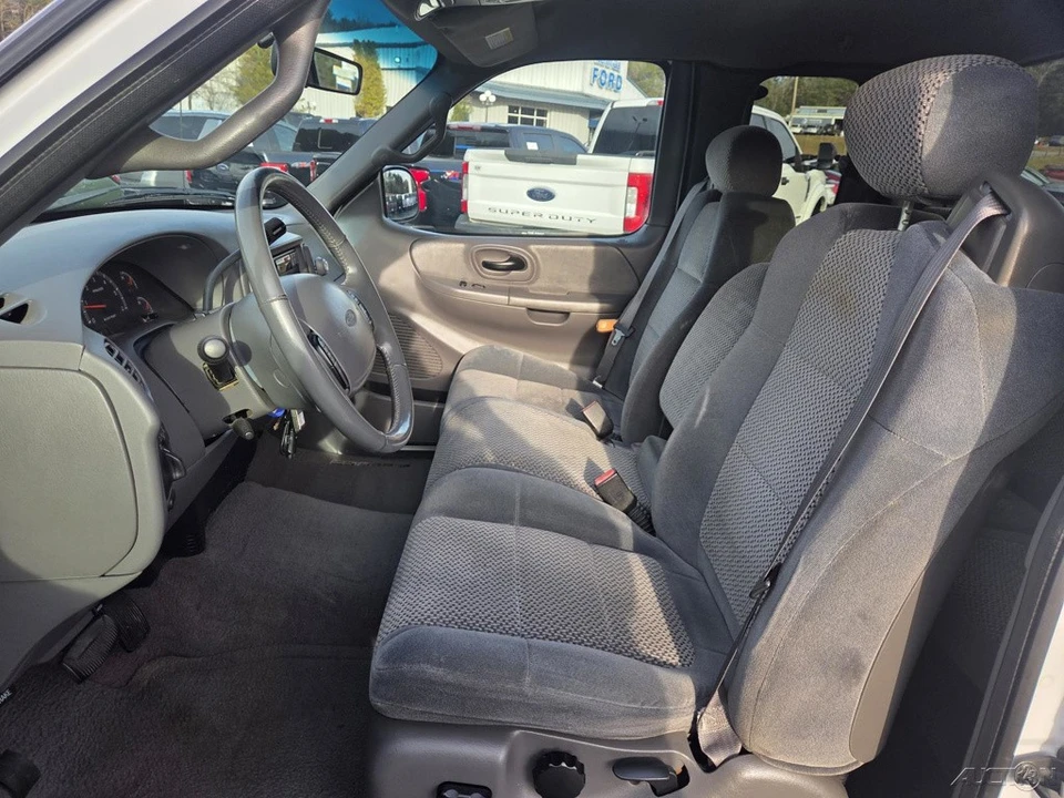 2001 Ford F-150 10th Gen - Image 10 of 21