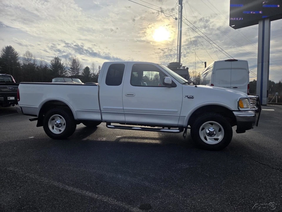 2001 Ford F-150 10th Gen - Image 19 of 21