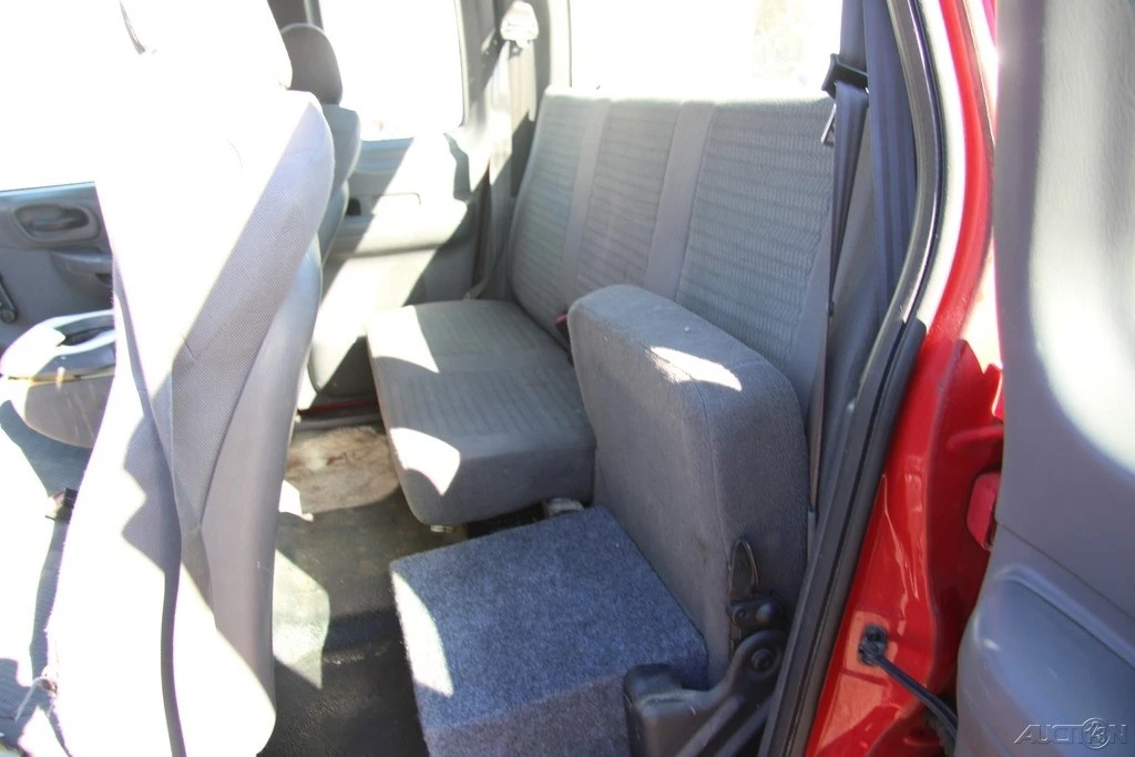 2001 Ford F-150 10th Gen - Image 18 of 21