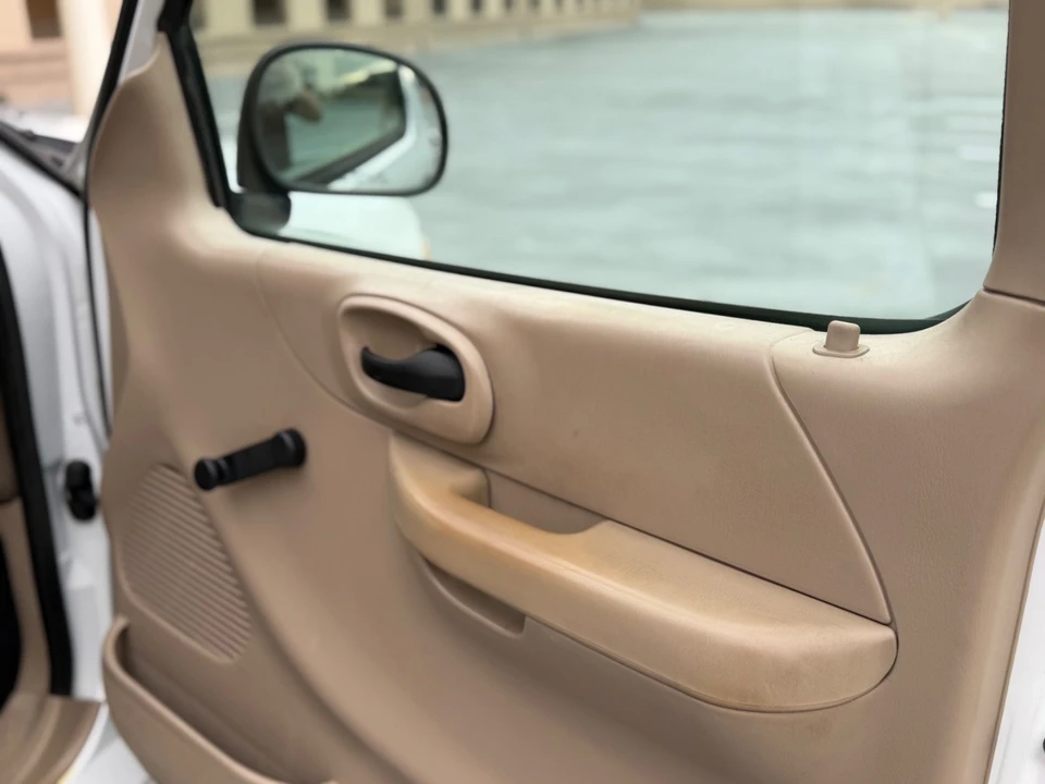 2001 Ford F-150 10th Gen - Image 31 of 31