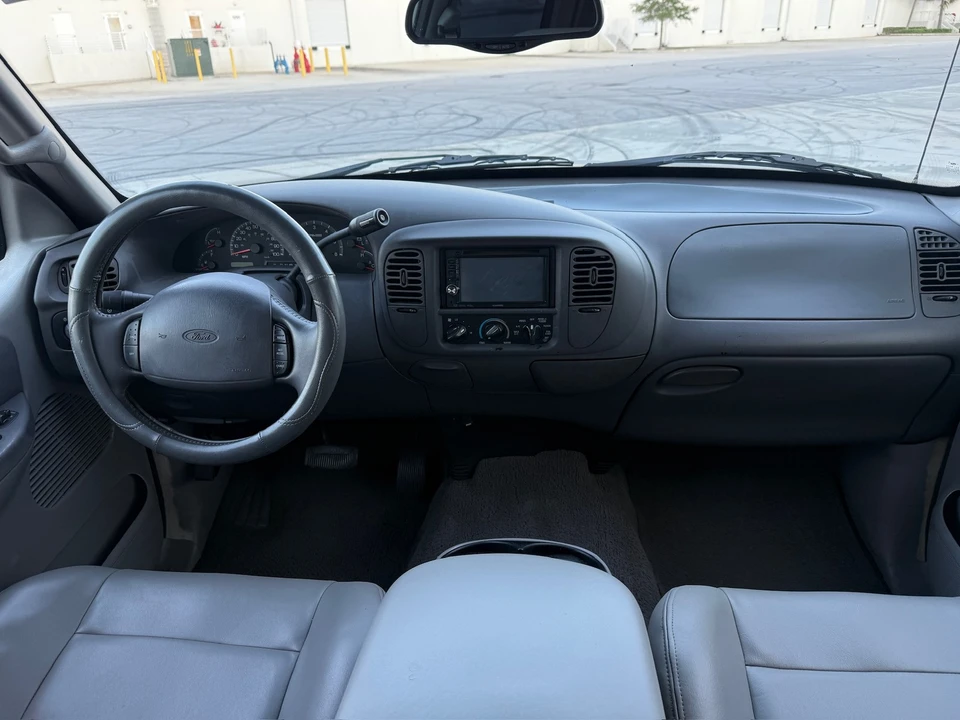 2001 Ford F-150 10th Gen - Image 16 of 21