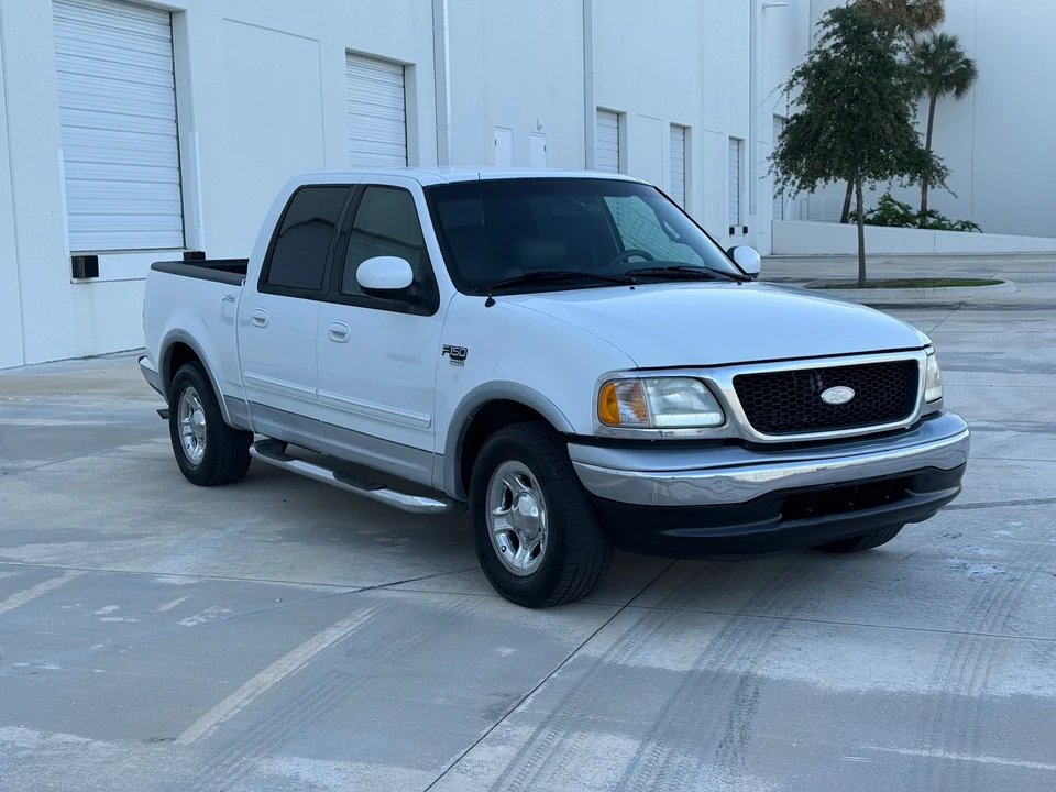 2001 Ford F-150 10th Gen - Image 2 of 21