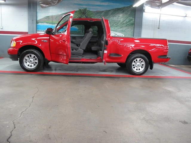 2001 Ford F-150 10th Gen - Image 13 of 21