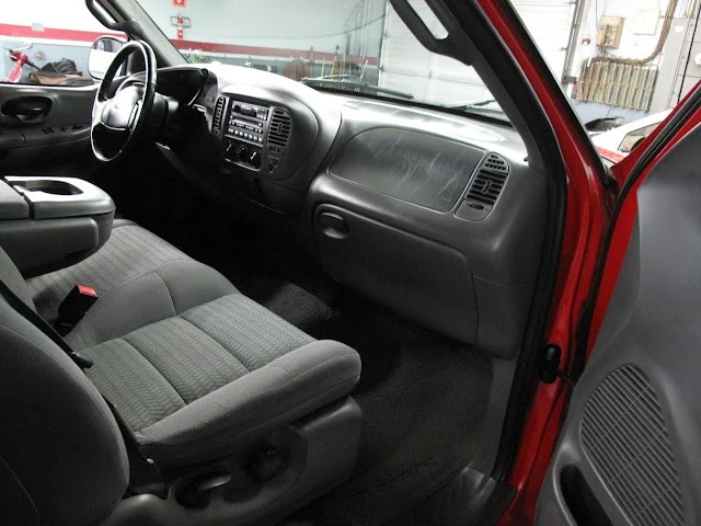 2001 Ford F-150 10th Gen - Image 10 of 21