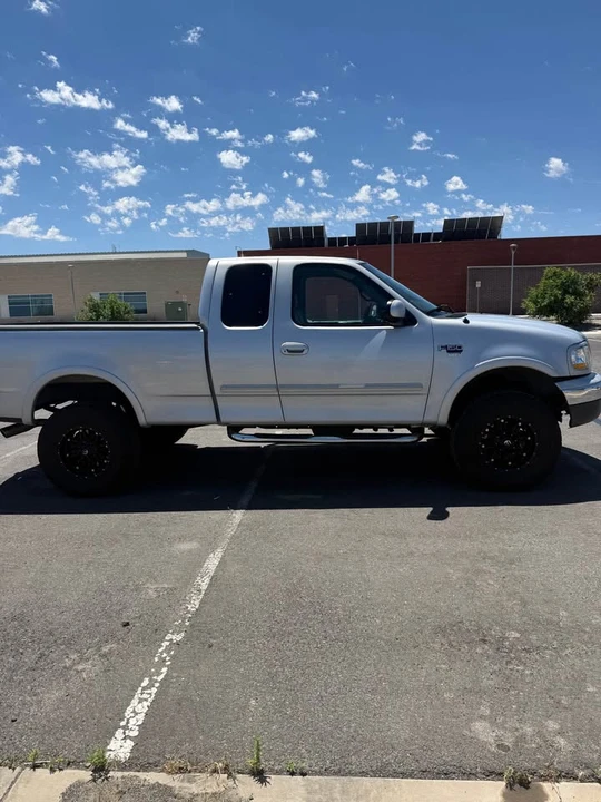 2001 Ford F-150 10th Gen - Image 5 of 19