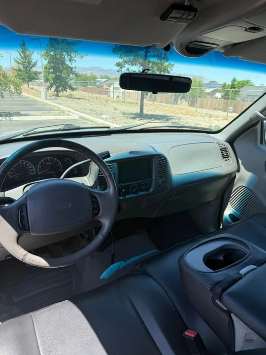 2001 Ford F-150 10th Gen - Image 7 of 19