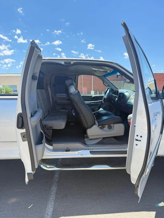 2001 Ford F-150 10th Gen - Image 8 of 19
