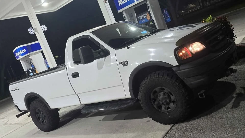 2001 Ford F-150 10th Gen - Image 2 of 7