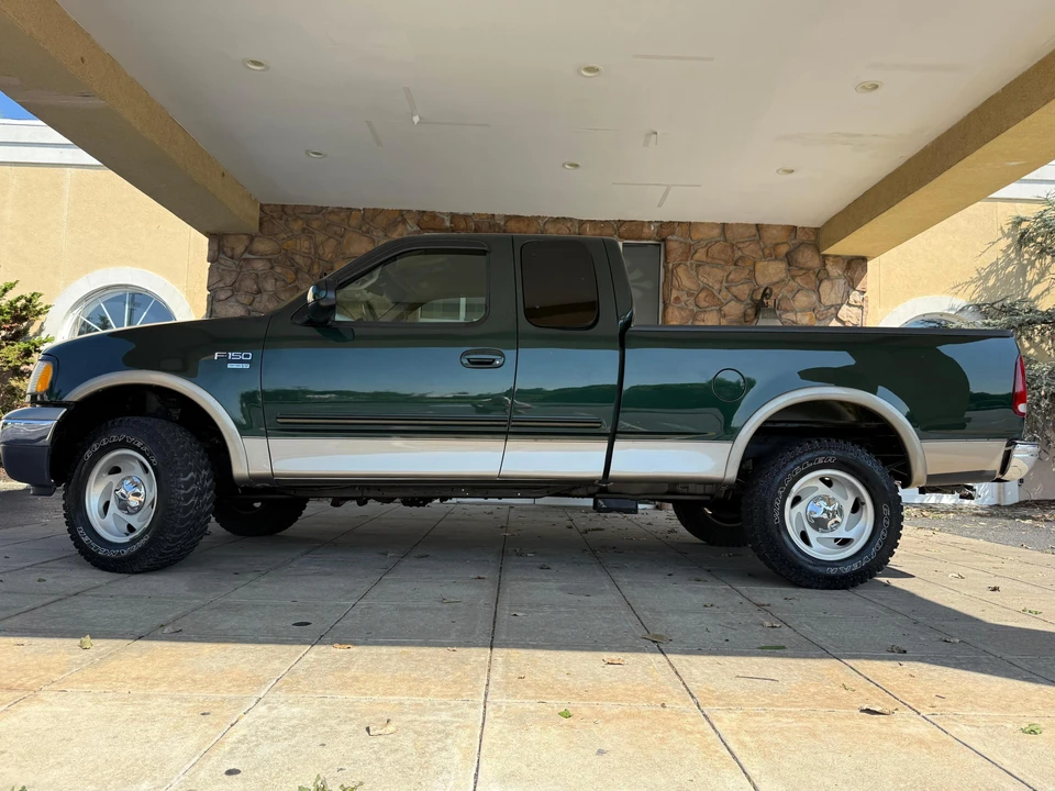 2001 Ford F-150 10th Gen - Image 10 of 31