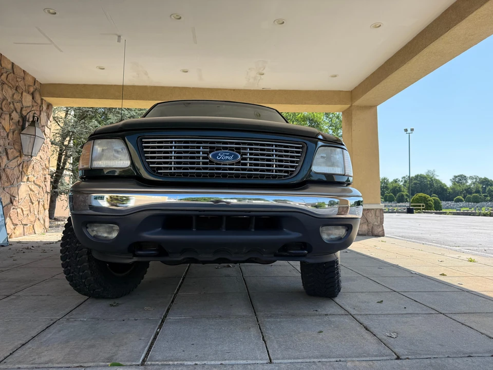 2001 Ford F-150 10th Gen - Image 6 of 31