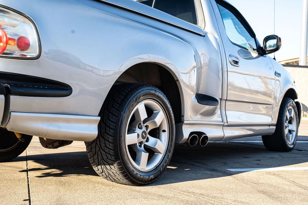 2001 Ford F-150 10th Gen - Image 15 of 31