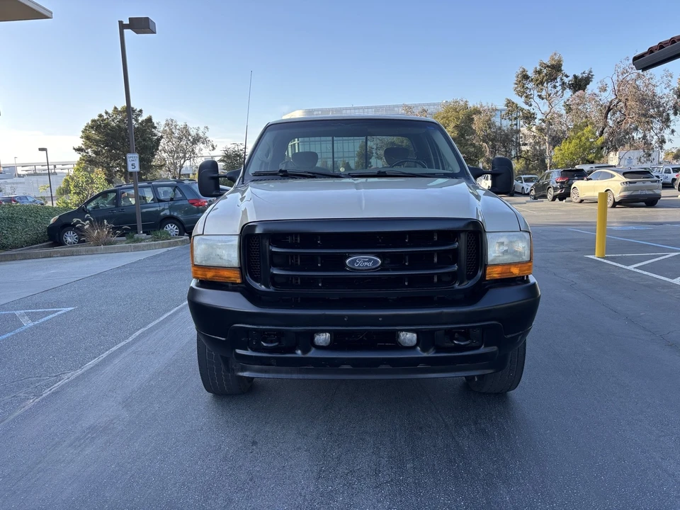 2001 Ford Super Duty 1st Gen - Image 2 of 18