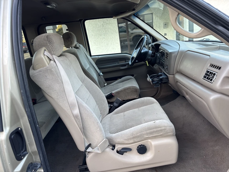 2001 Ford Super Duty 1st Gen - Image 13 of 18