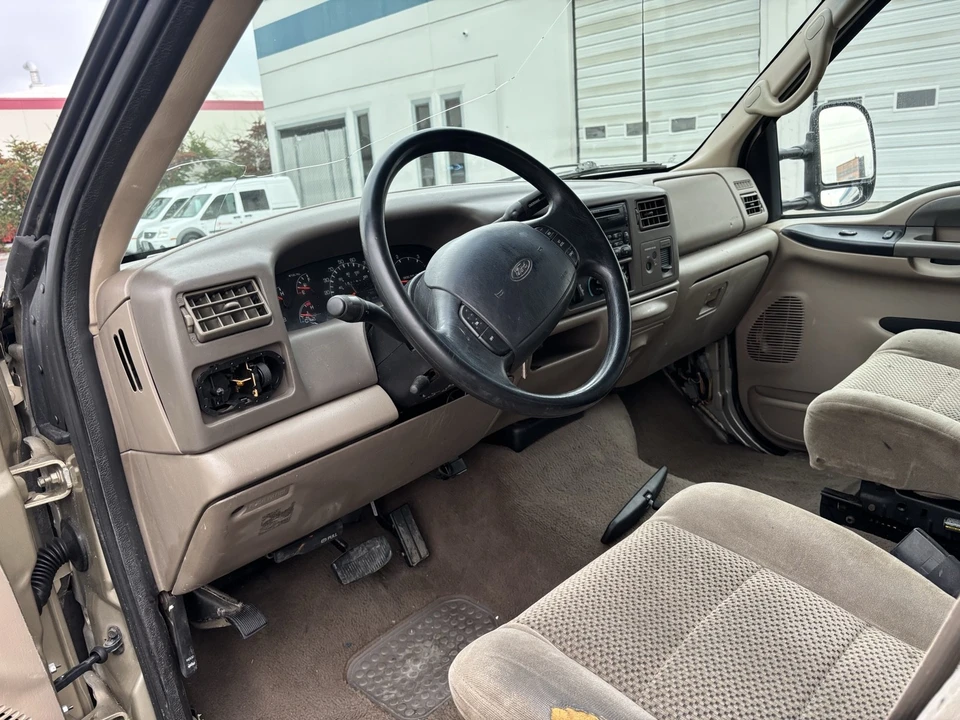 2001 Ford Super Duty 1st Gen - Image 17 of 18