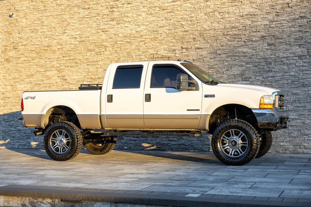 2001 Ford Super Duty 1st Gen - Image 8 of 21