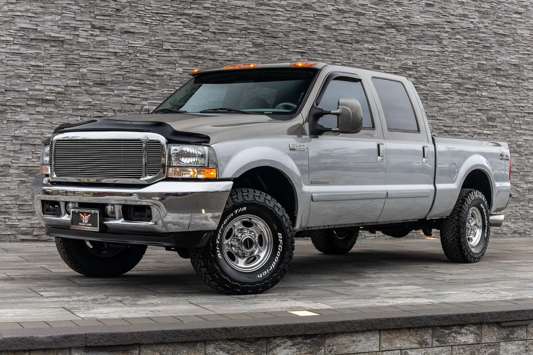 2001 Ford Super Duty 1st Gen - Image 2 of 21