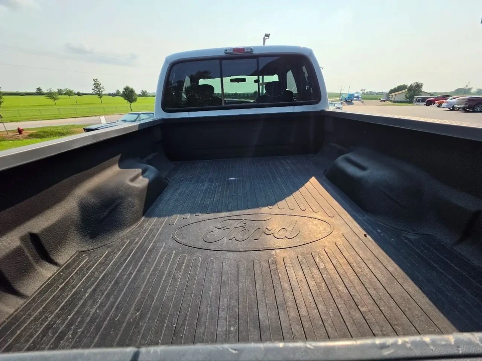 2001 Ford Super Duty 1st Gen - Image 14 of 31