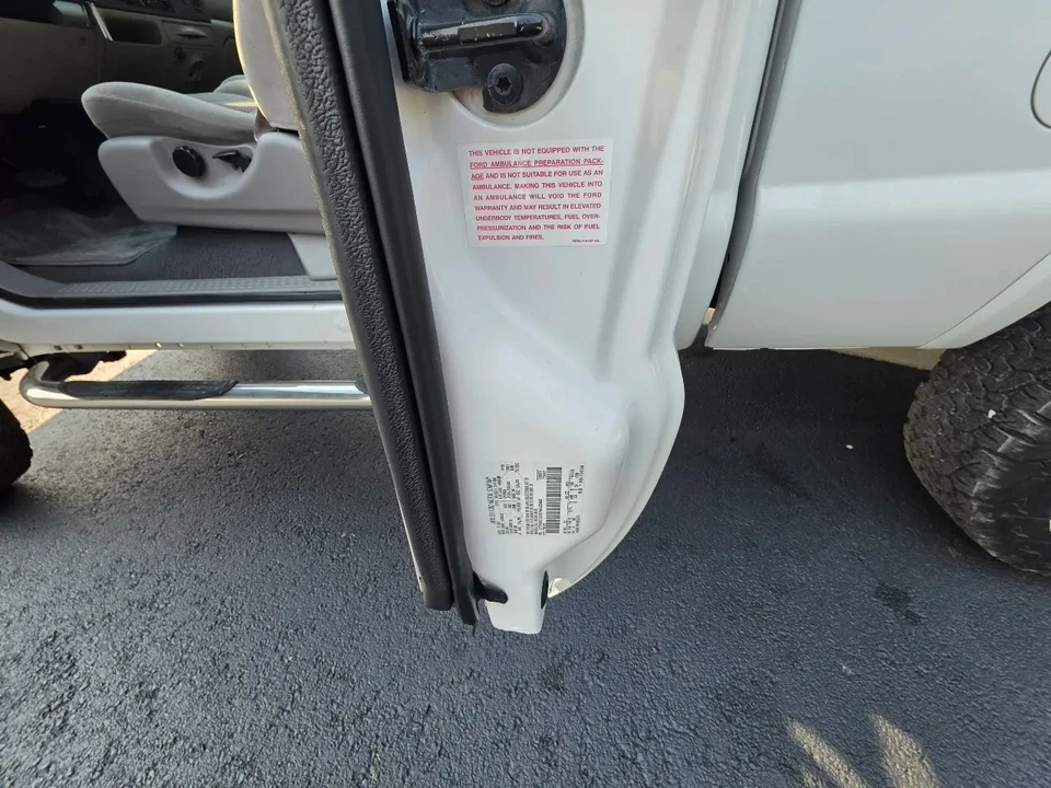 2001 Ford Super Duty 1st Gen - Image 30 of 31