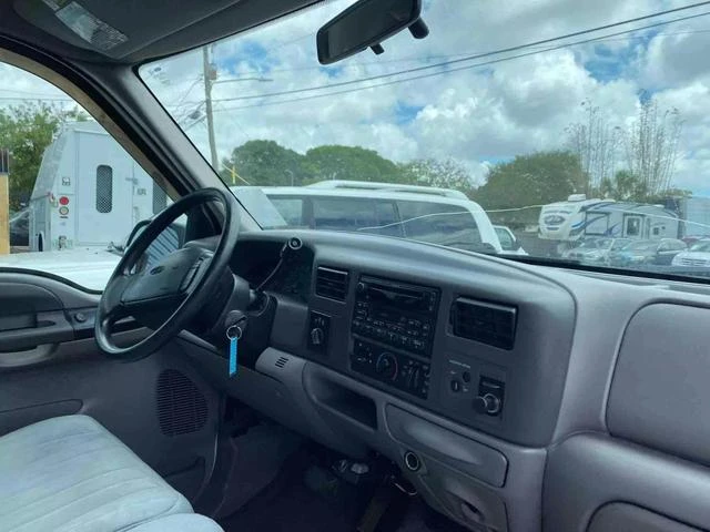 2001 Ford Super Duty 1st Gen - Image 10 of 12