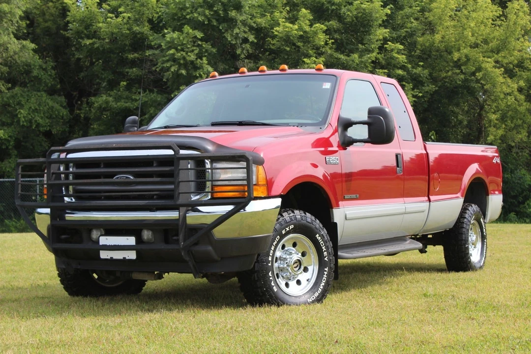 2001 Ford Super Duty 1st Gen - Image 2 of 12