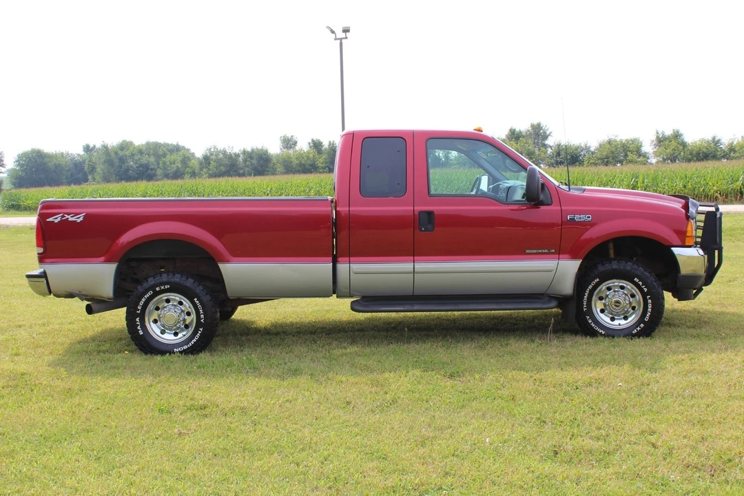 2001 Ford Super Duty 1st Gen - Image 11 of 12
