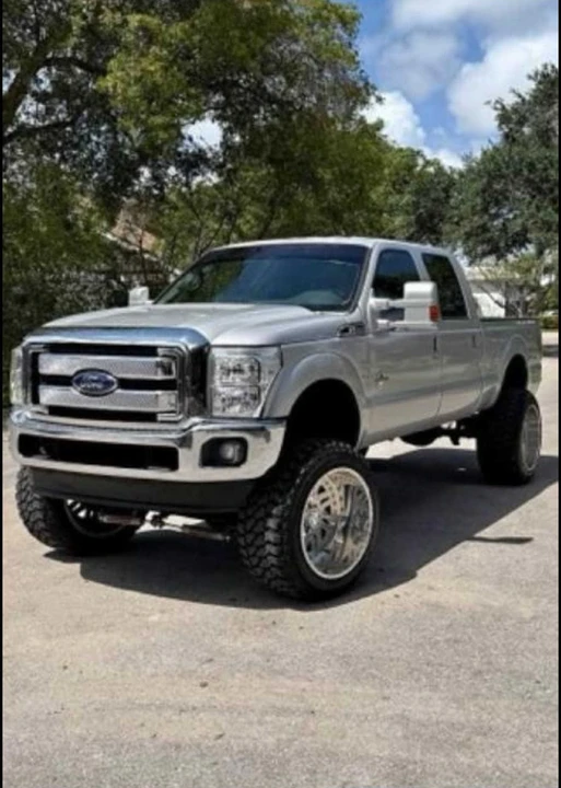 2001 Ford Super Duty 1st Gen - Image 2 of 6