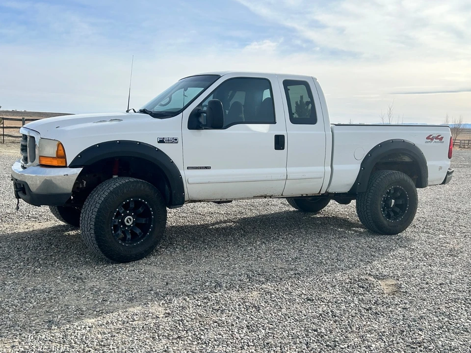 2001 Ford Super Duty 1st Gen - Image 2 of 20