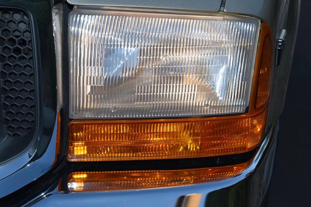 2001 Ford Super Duty 1st Gen - Image 28 of 31