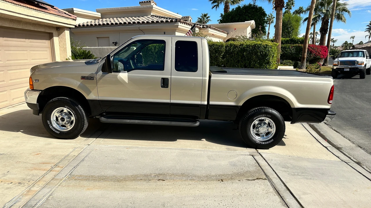 2001 Ford Super Duty 1st Gen - Image 11 of 31