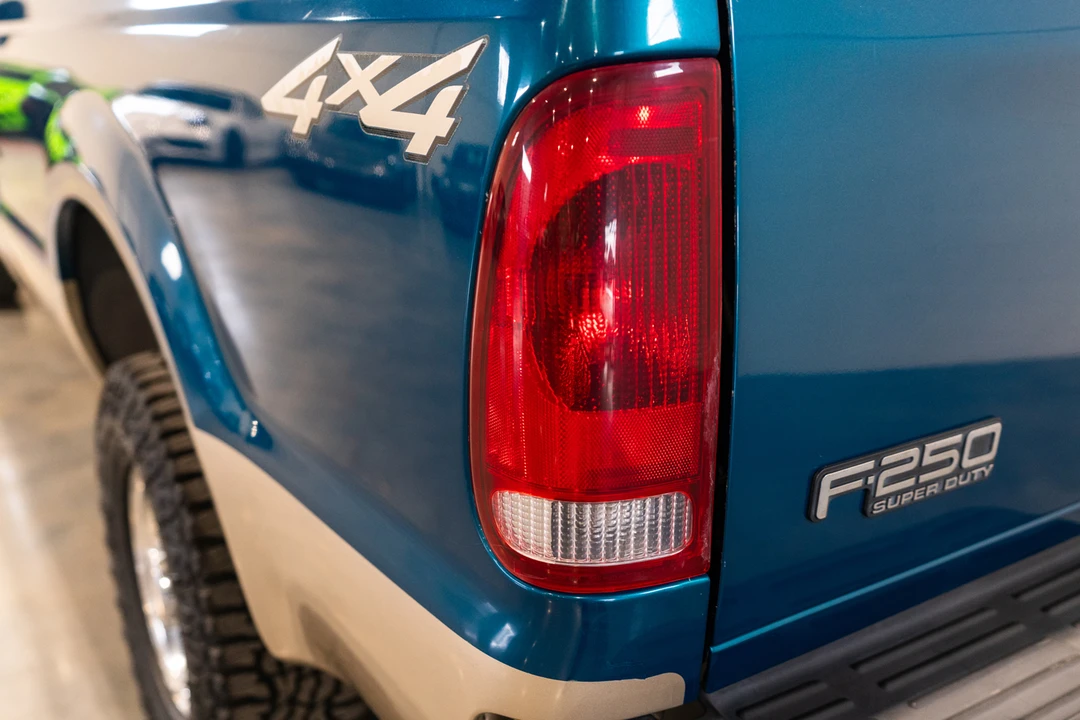 2001 Ford Super Duty 1st Gen - Image 26 of 31